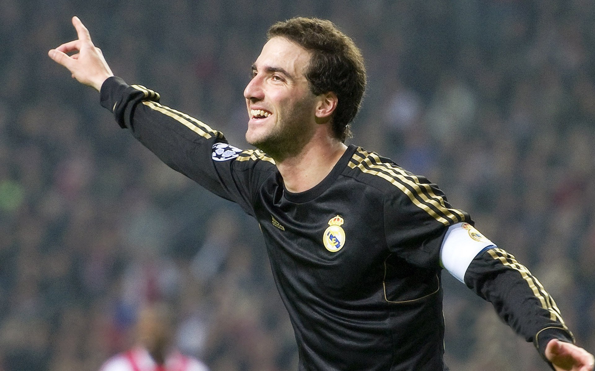 “法甲激战不断,积分榜战火升腾”,法甲积分榜榜