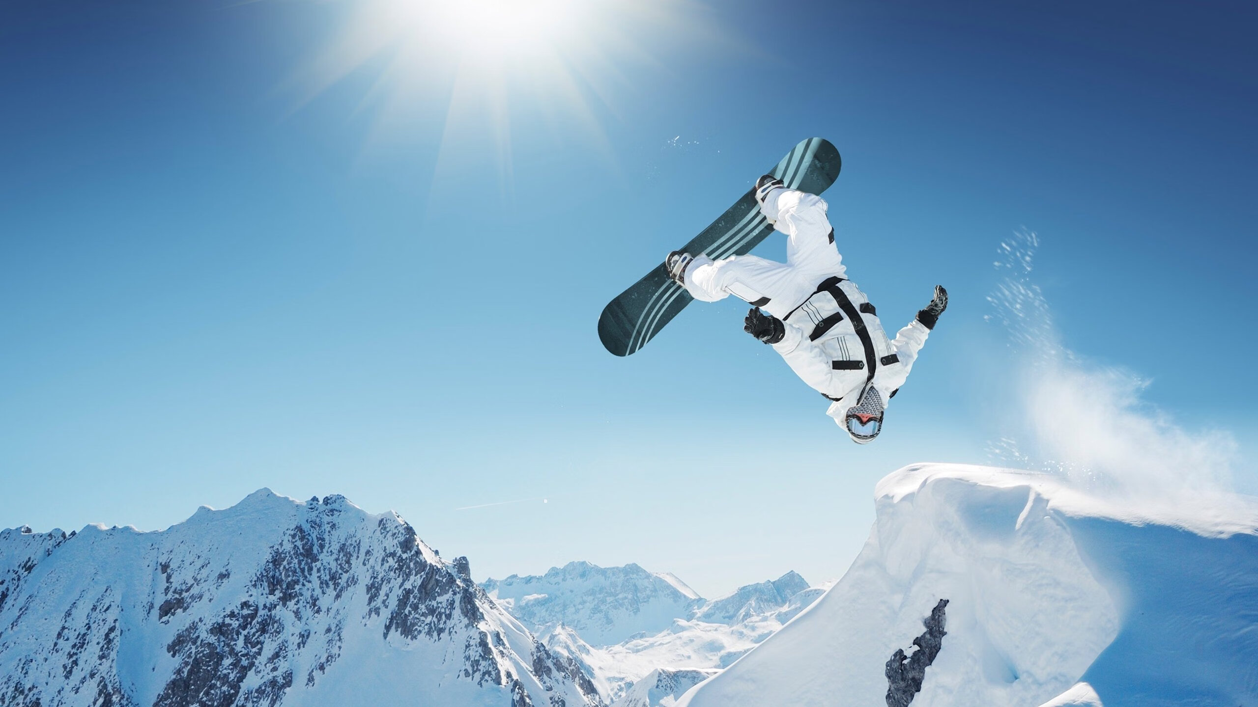 赛场花絮：幕后不为人知的趣味瞬间，比赛花絮怎么写